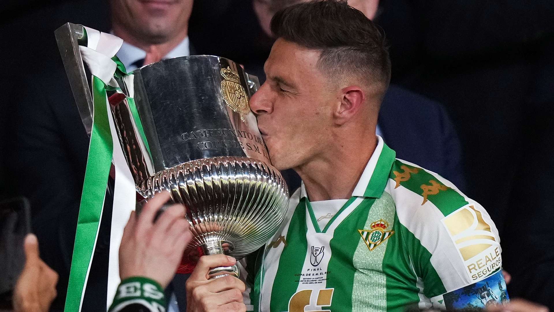 是足球爱好 是足球爱好